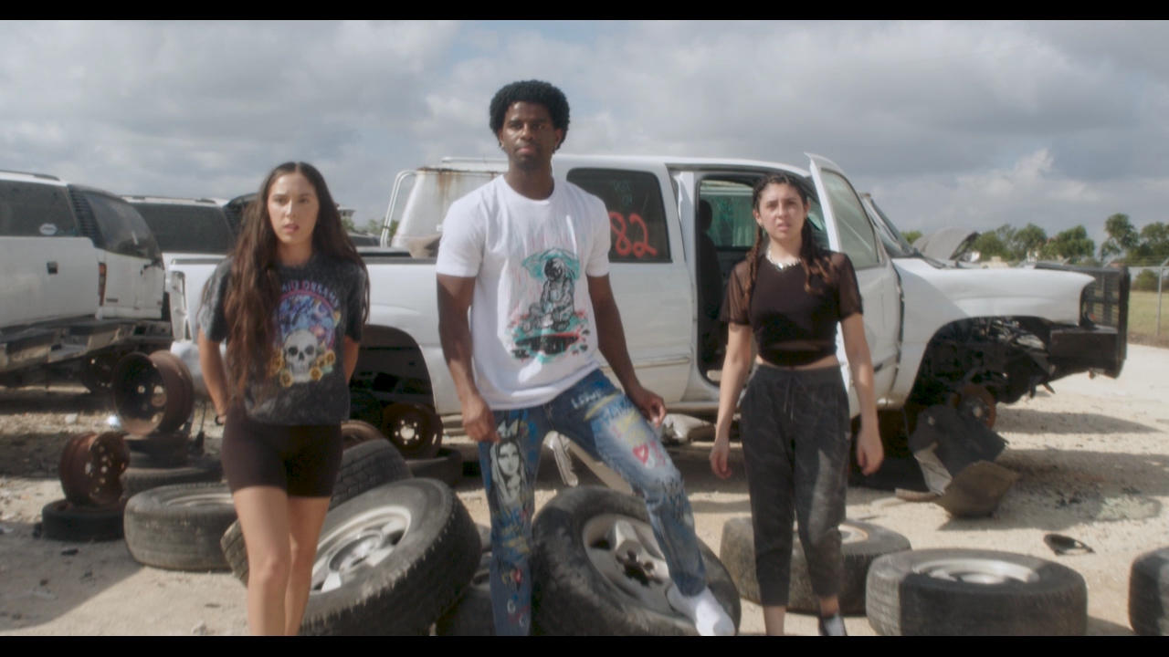 دانلود فيلم Into the Gravel Pit 2025 | به درون گودال شن