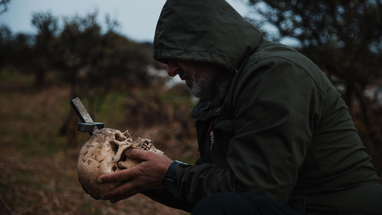 دانلود فيلم The Crucifix: Blood of the Exorcist 2025 | صلیب: خون جن‌گیر