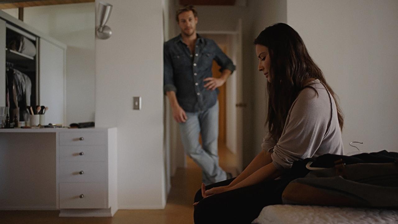 دانلود فيلم Violet 2021 | بنفش